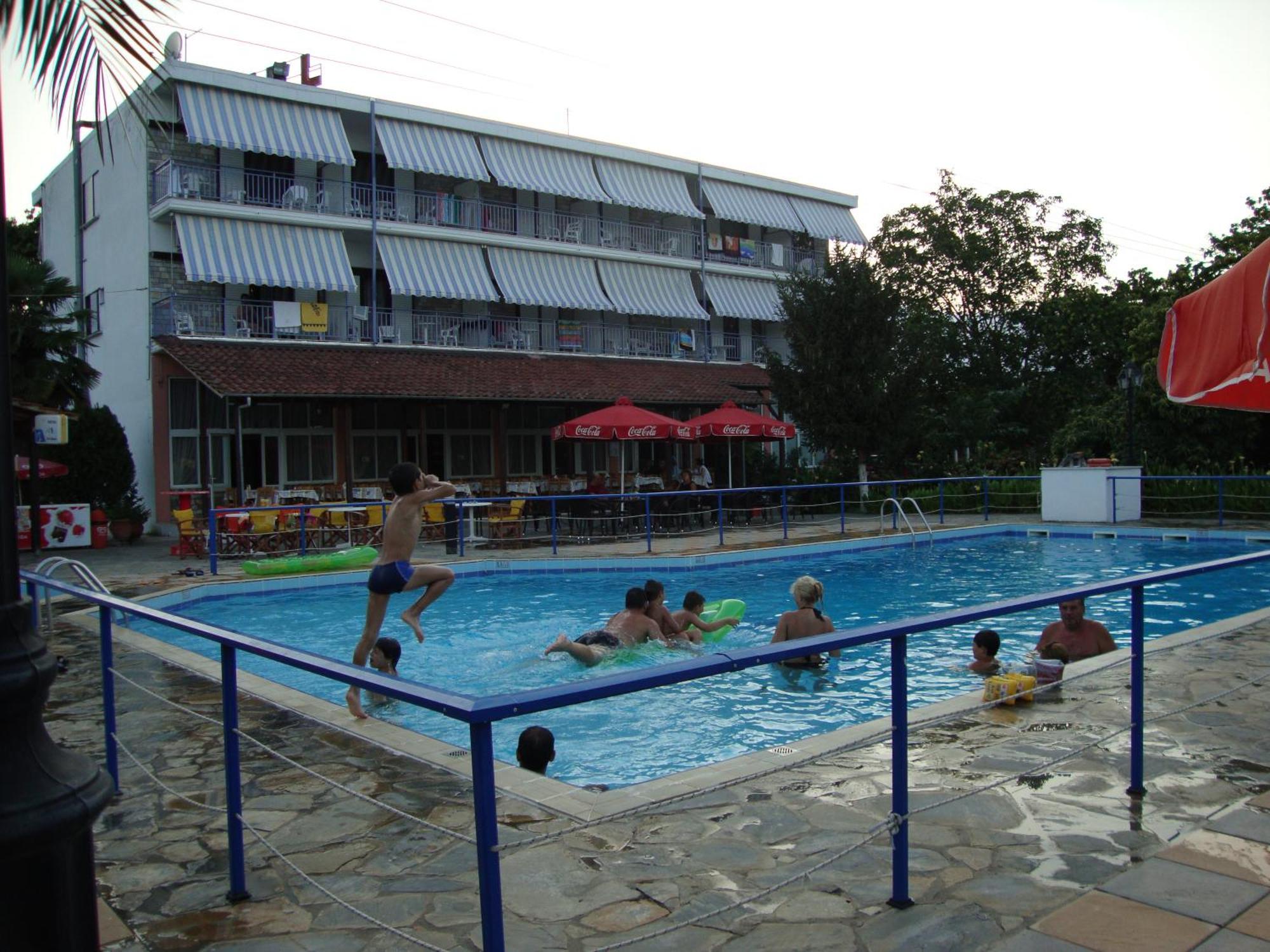 Hotel Pantazis Paralia Panteleimonos Extérieur photo